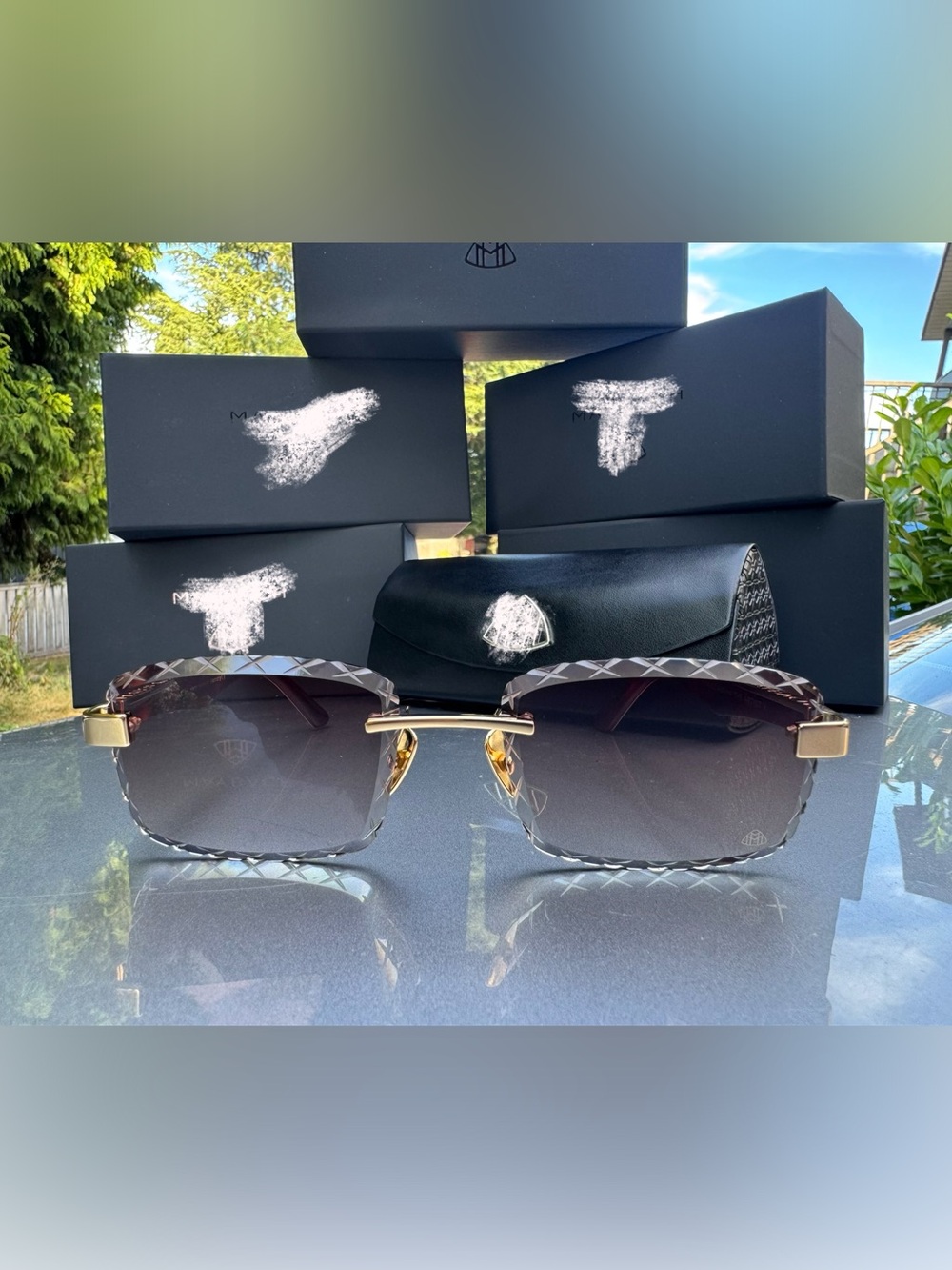 Black Gradient Rimless Men’s Sunglasses - Unknown Brand